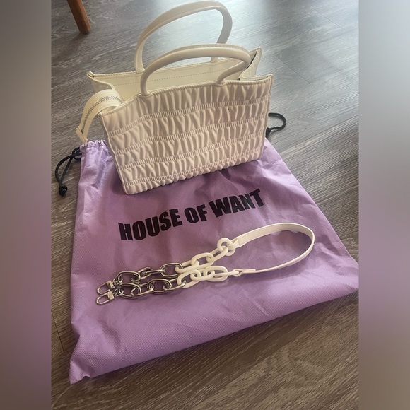 House of Want White (Nordstrom) Bag |Versatile Strap Option - Picture 5 of 5